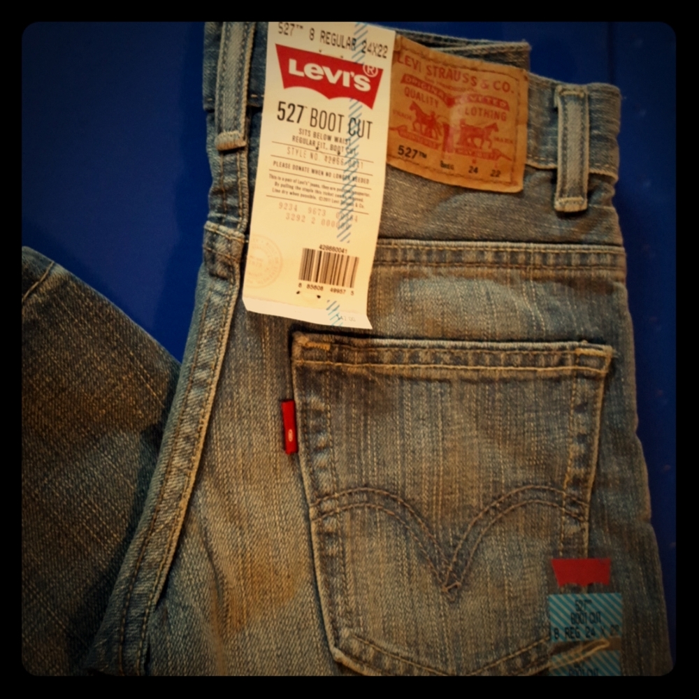New Levi jeans, boys size 8, regular.